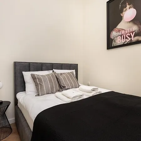 1-bedroom - Krowoderska - By Upstairs Apartment *