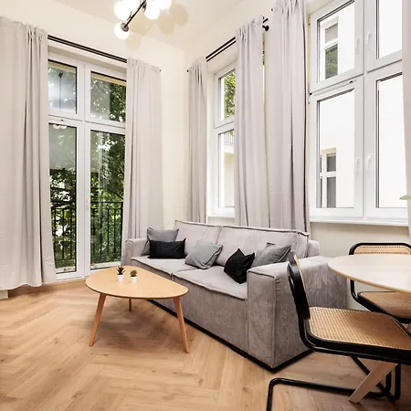 1-bedroom - Krowoderska - By Upstairs Apartment *