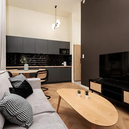1-bedroom - Krowoderska - By Upstairs דירה